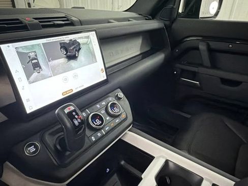 Used 2025 Land Rover Defender 110 S AWD/4WD image 32