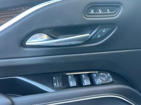 Used 2024 Cadillac Escalade ESV Sport Platinum w/ LPO, ONYX Package image 11