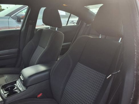 Used 2023 Dodge Charger SXT w/ Blacktop Package image 21