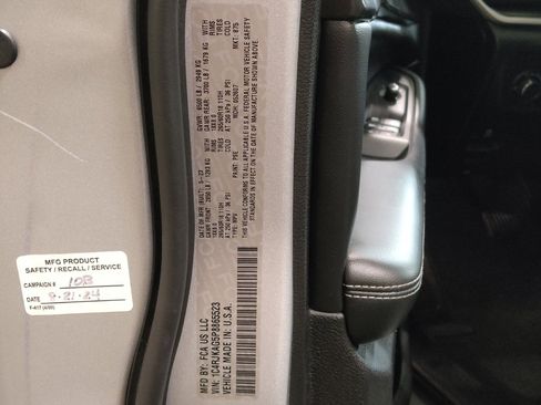 Used 2023 Jeep Grand Cherokee L Laredo image 33