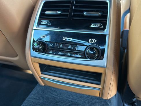 Used 2021 BMW 750i xDrive w/ Luxury Rear Seating Package AWD/4WD image 26