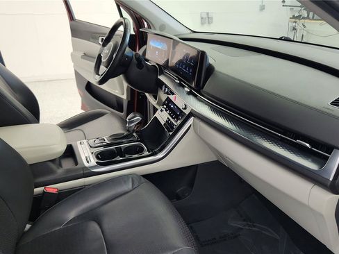 Used 2022 Kia Carnival SX Prestige FWD image 41