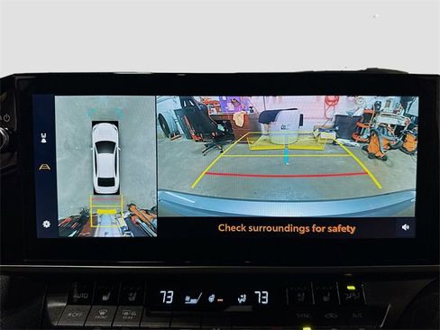 Used 2025 Toyota Camry XLE image 23