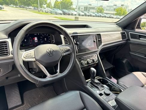 Used 2023 Volkswagen Atlas Cross Sport SE w/ Panoramic Sunroof Package AWD/4WD image 18
