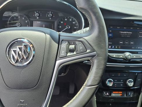 Used 2022 Buick Encore Preferred w/ Safety Package image 20