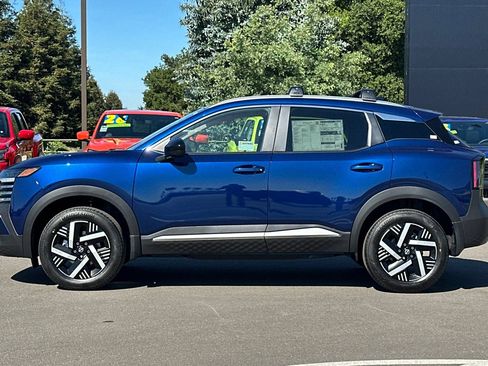 New 2026 Nissan Kicks SV FWD image 7