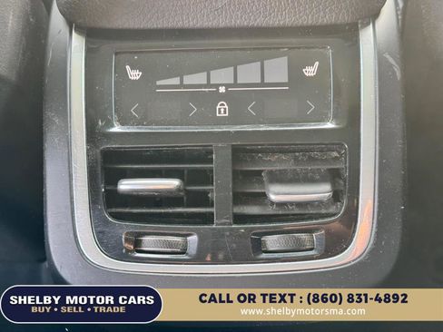 Used 2019 Volvo XC90 T6 Momentum w/ Advanced Package image 18