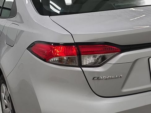Certified 2024 Toyota Corolla LE FWD image 30