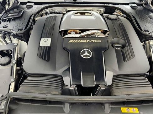 Used 2022 Mercedes-Benz SL 55 AMG 4MATIC w/ Driver Assistance Package image 25