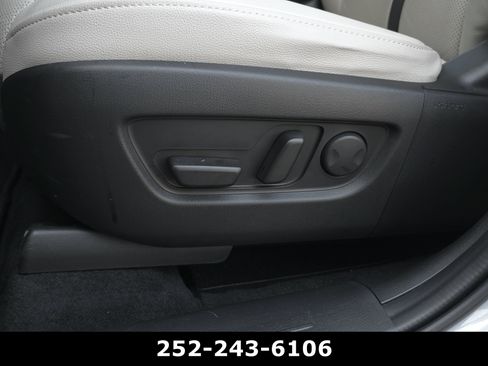 Used 2024 MAZDA CX-90 Plug-In Hybrid w/ Premium Pkg AWD/4WD image 11