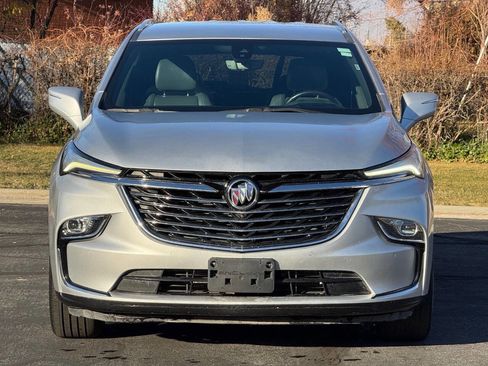 Used 2022 Buick Enclave Premium image 2