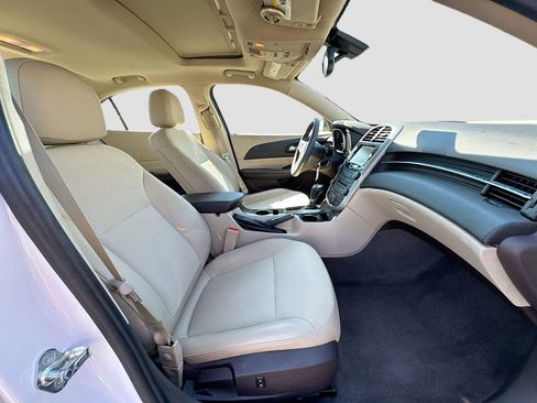 Used 2015 Chevrolet Malibu LT image 33