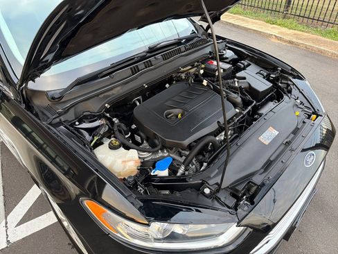 Used 2016 Ford Fusion SE image 31