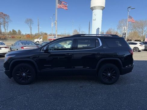 Used 2019 GMC Acadia SLT image 10