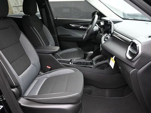 New 2026 Chevrolet TrailBlazer LS w/ LS Convenience Package FWD image 33
