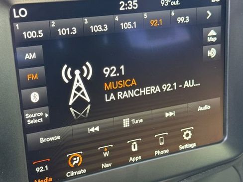 Used 2023 Jeep Renegade Latitude AWD/4WD image 26