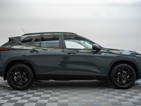 New 2026 Chevrolet Trax LT w/ Sunroof Package FWD image 4