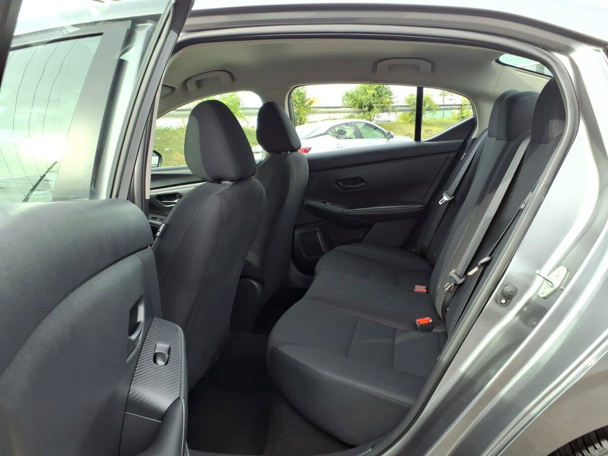 Used 2025 Nissan Sentra S FWD image 14