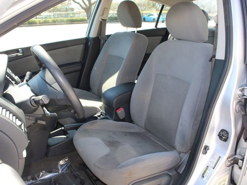 Used 2012 Nissan Sentra 2.0 S image 6