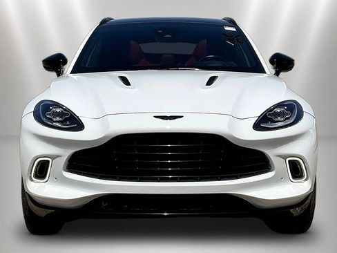 Used 2022 Aston Martin DBX AWD/4WD image 2