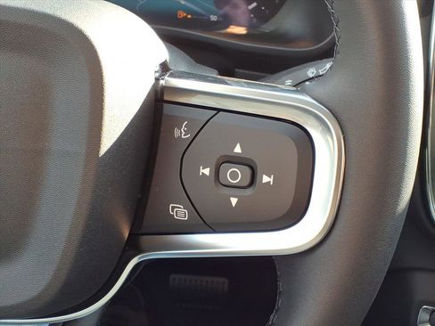 New 2026 Volvo XC40 B4 Core w/ Climate Package image 23