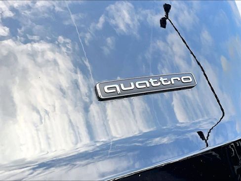 Used 2021 Audi Q7 2.0T Premium Plus w/ Executive Package image 9