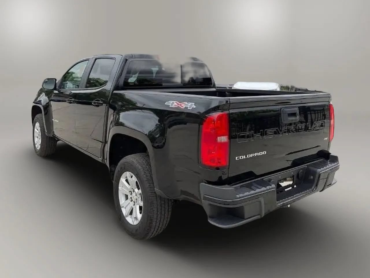 Used 2022 Chevrolet Colorado LT w/ LT Convenience Package AWD/4WD image 5