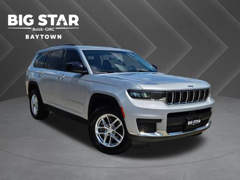 Used 2022 Jeep Grand Cherokee L Laredo w/ Luxury Tech Group I AWD/4WD image 1