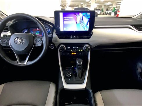Used 2024 Toyota RAV4 XLE Premium image 16