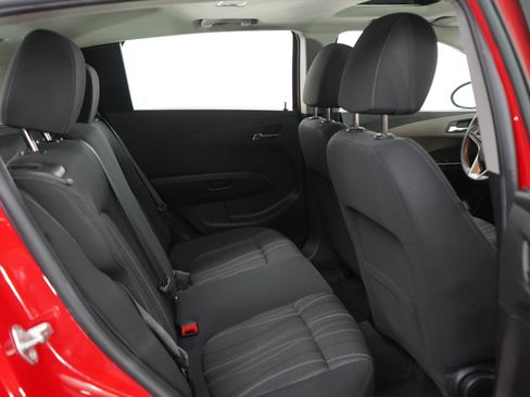 Used 2016 Chevrolet Sonic LT w/ Fun and Sun Package FWD image 12