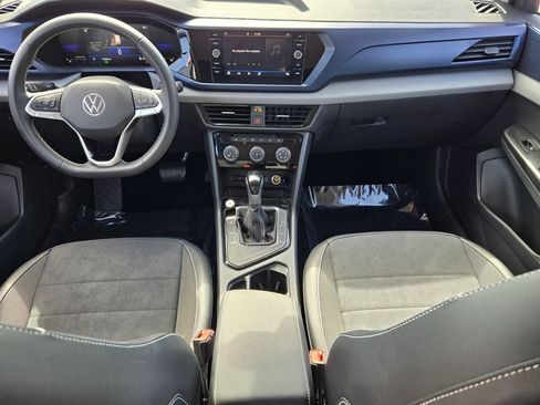 Certified 2023 Volkswagen Taos SE FWD image 13