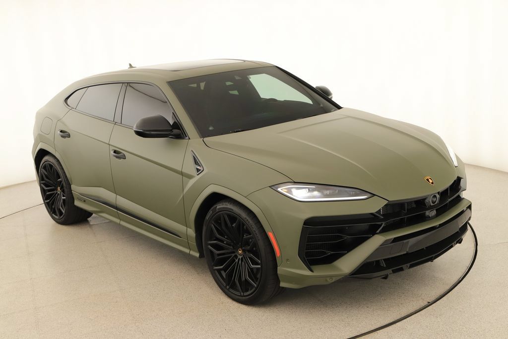Used 2025 Lamborghini Urus SE AWD/4WD image 39