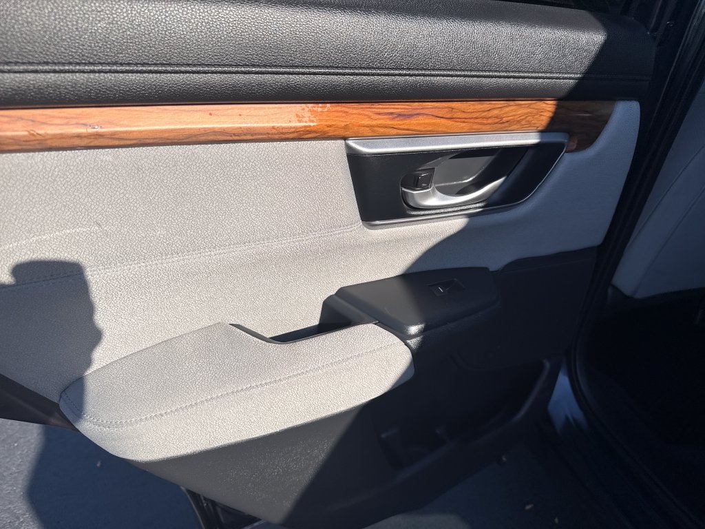 Used 2017 Honda CR-V EX image 17