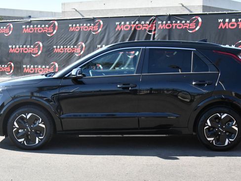 Used 2023 Kia Niro Wind FWD image 4