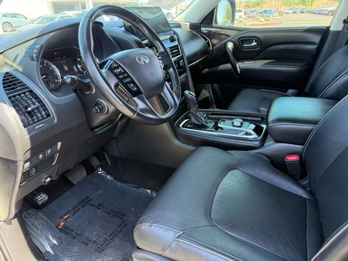 Used 2024 INFINITI QX80 Luxe RWD image 12