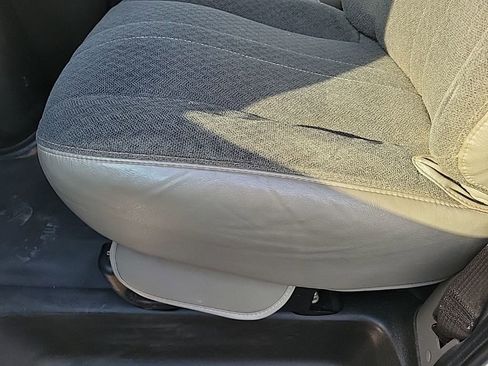 Used 2019 Chevrolet Express 2500 Work Van 3D Cargo Van w/ Driver Convenience Package image 9