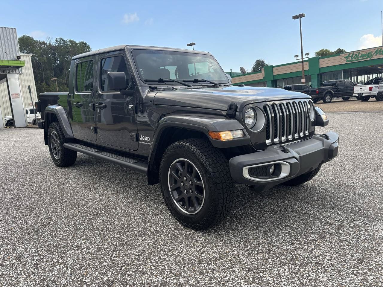 Used 2023 Jeep Gladiator Overland AWD/4WD image 8