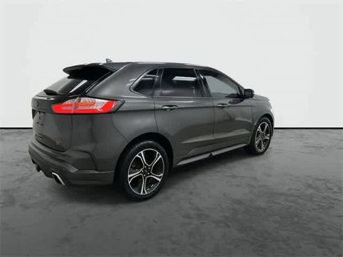 Used 2019 Ford Edge ST w/ Convenience Package image 4
