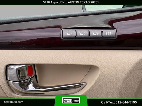 Used 2013 Lexus LX 570 4WD image 26