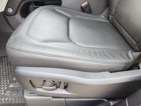 Used 2024 Land Rover Defender 110 S image 23