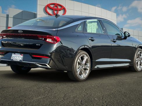 Used 2021 Kia K5 EX image 3