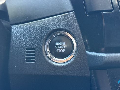Used 2016 Toyota Corolla S Special Edition FWD image 32