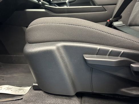 New 2026 Chevrolet Equinox LT w/ Midnight Edition AWD/4WD image 25