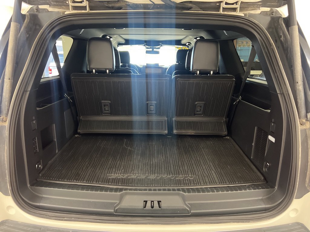 Used 2024 Ford Expedition Max Platinum AWD/4WD image 10