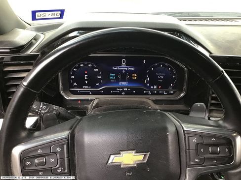 Used 2024 Chevrolet Silverado 1500 LT AWD/4WD image 13