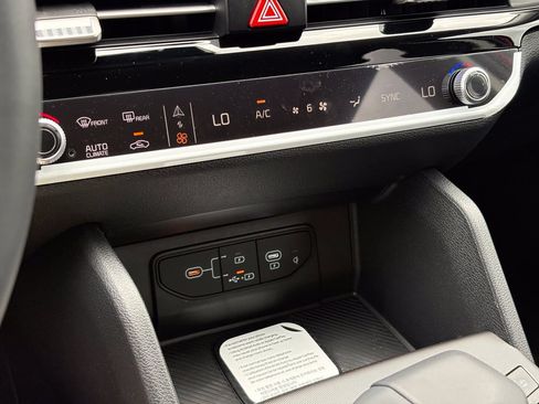 New 2026 Kia Sportage SX FWD image 23