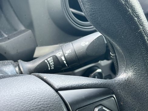 Used 2022 Toyota Tacoma SR image 37