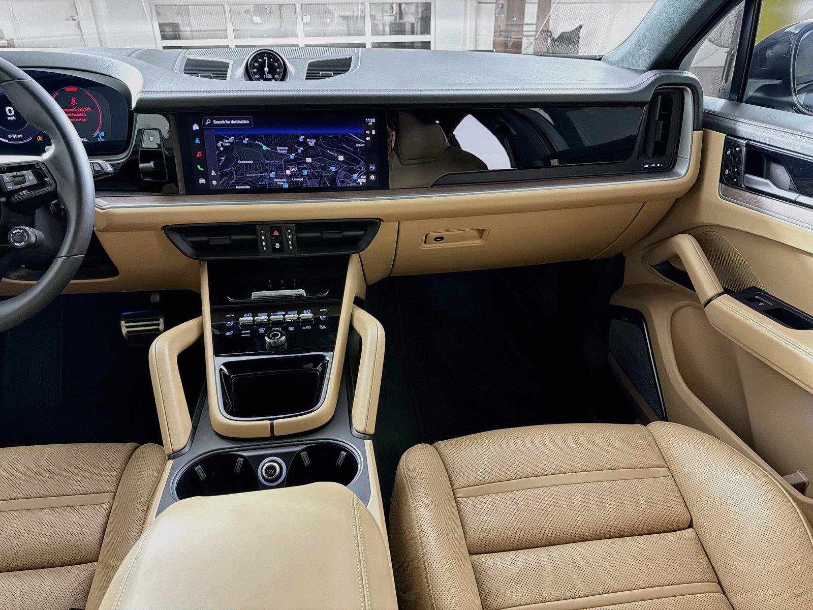 Certified 2025 Porsche Cayenne S AWD/4WD image 30