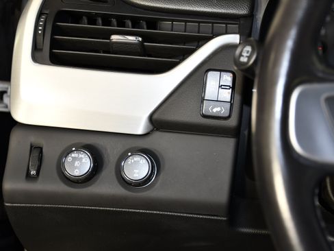 Used 2020 GMC Yukon SLT AWD/4WD image 18