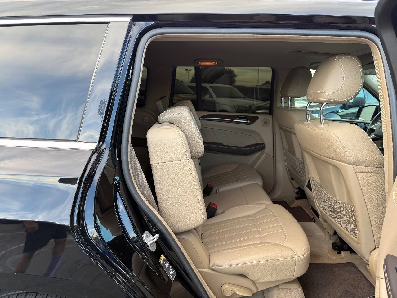 Used 2015 Mercedes-Benz GL 450 4MATIC image 38
